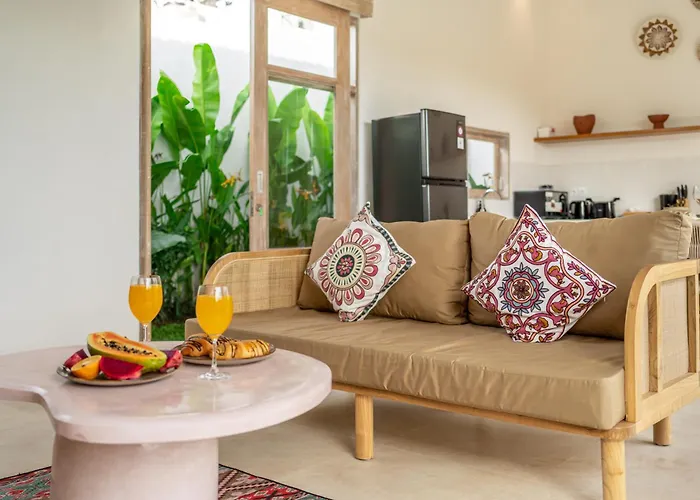 Bambola - Spacious Patio With Large Private Pool Villa