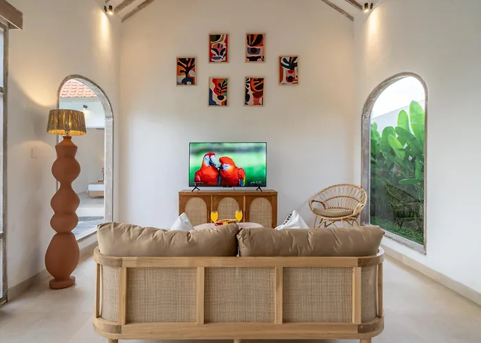 Villa Bambola - Spacious Patio With Large Private Pool