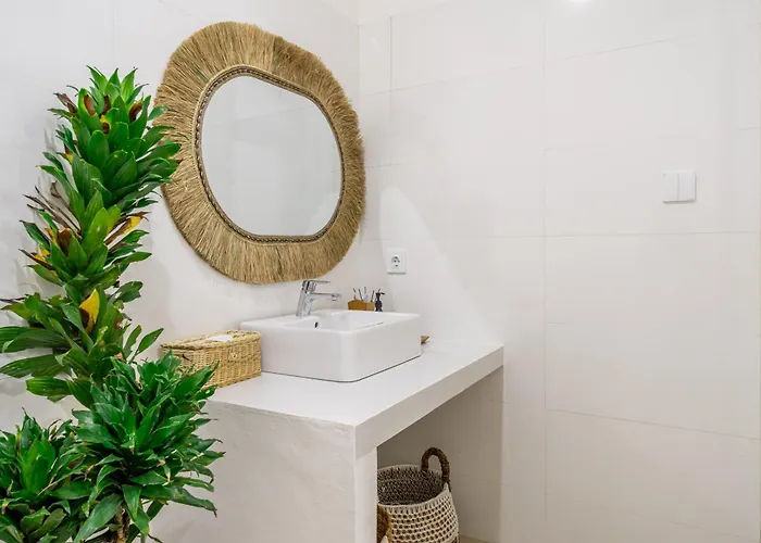 Bambola - Spacious Patio With Large Private Pool *