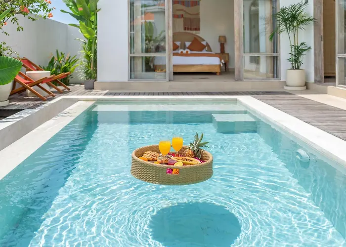 Bambola - Spacious Patio With Large Private Pool Canggu